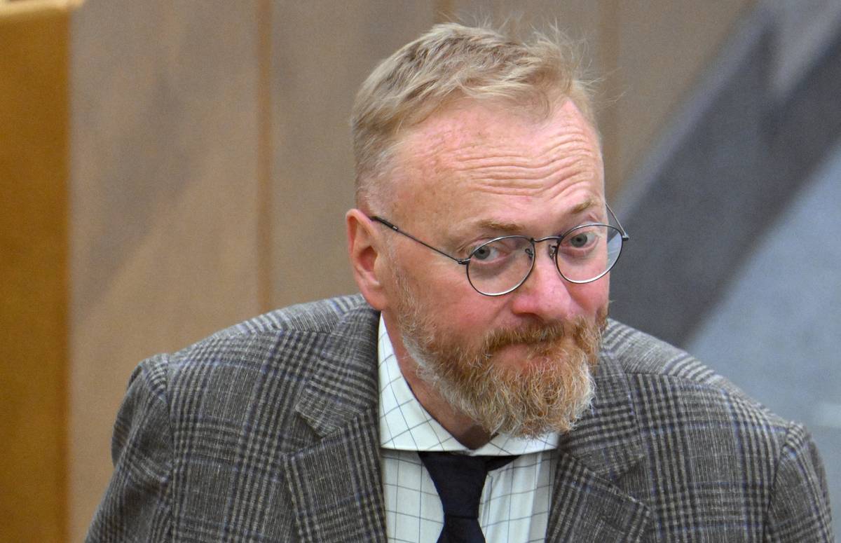 Милонов предложил сделать рыжий цветом года в России
