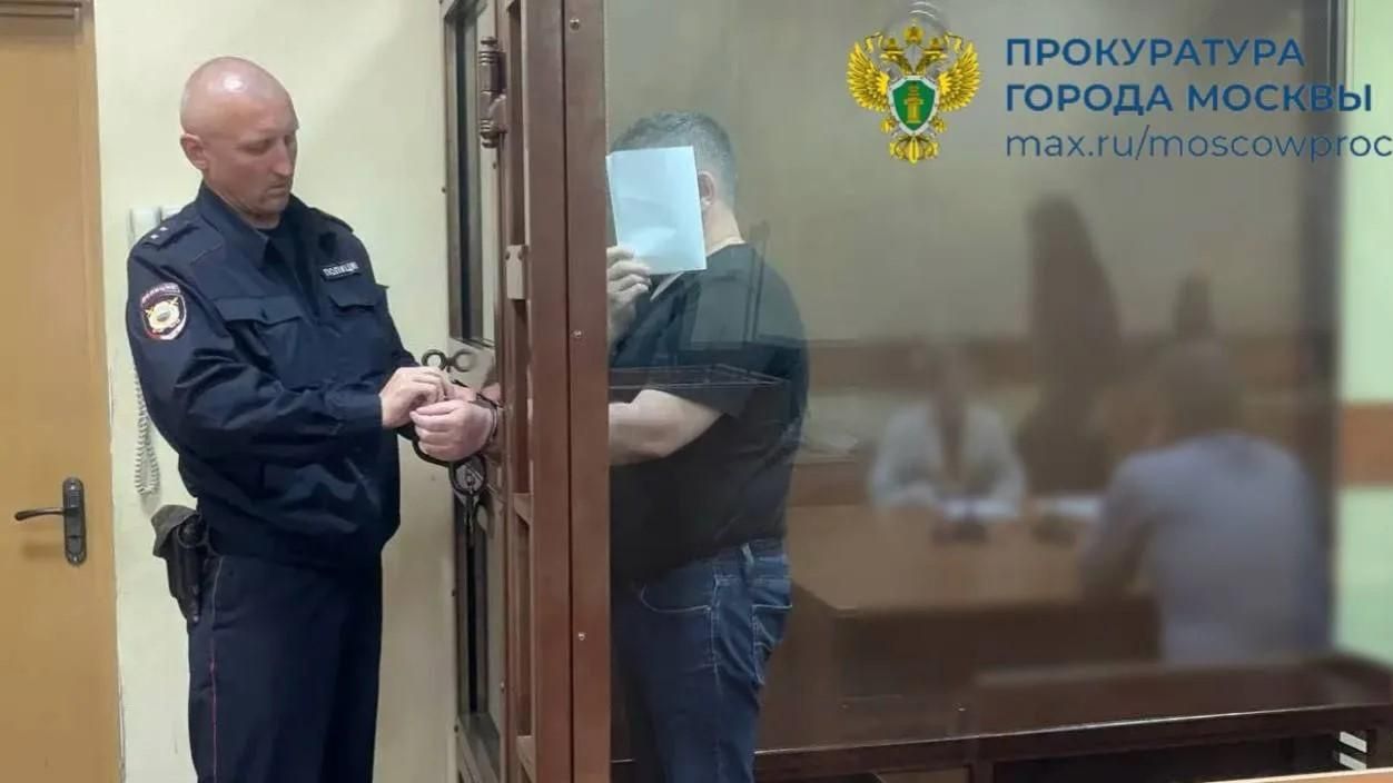 Суд продлил арест директора клиники по делу об обмане родителей детей с аутизмом