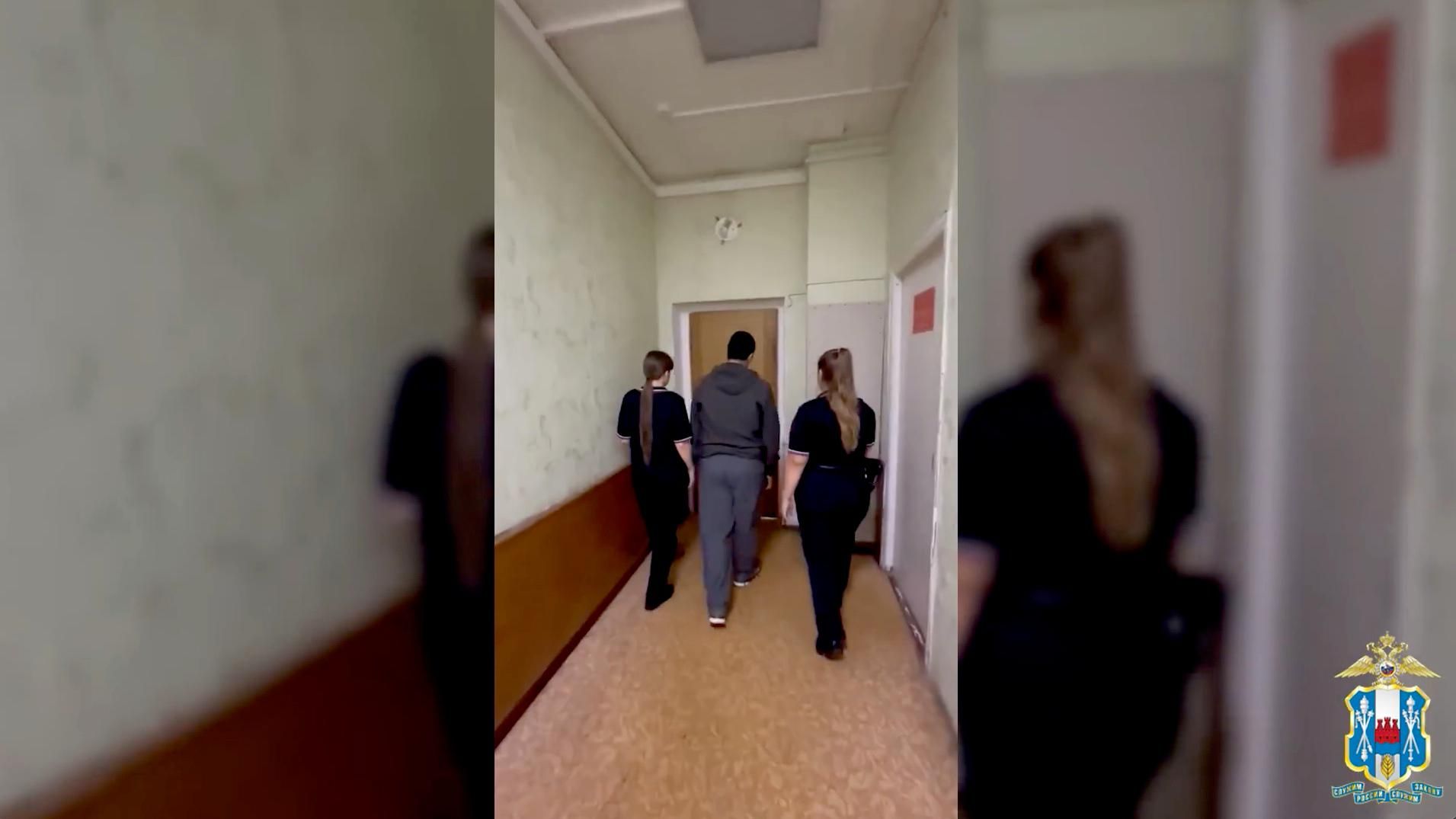 В Калининграде 11-летняя девочка попыталась поджечь полицейский автомобиль