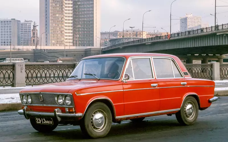 ВАЗ-2103: как советский «люкс» стал автомобильной легендой
