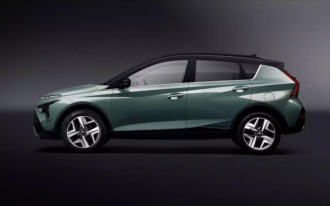 Hyundai Bayon привезли в Россию по цене от 2,32 млн рублей
