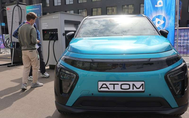 В России зарегистрировали 54 электромобиля «Атом»