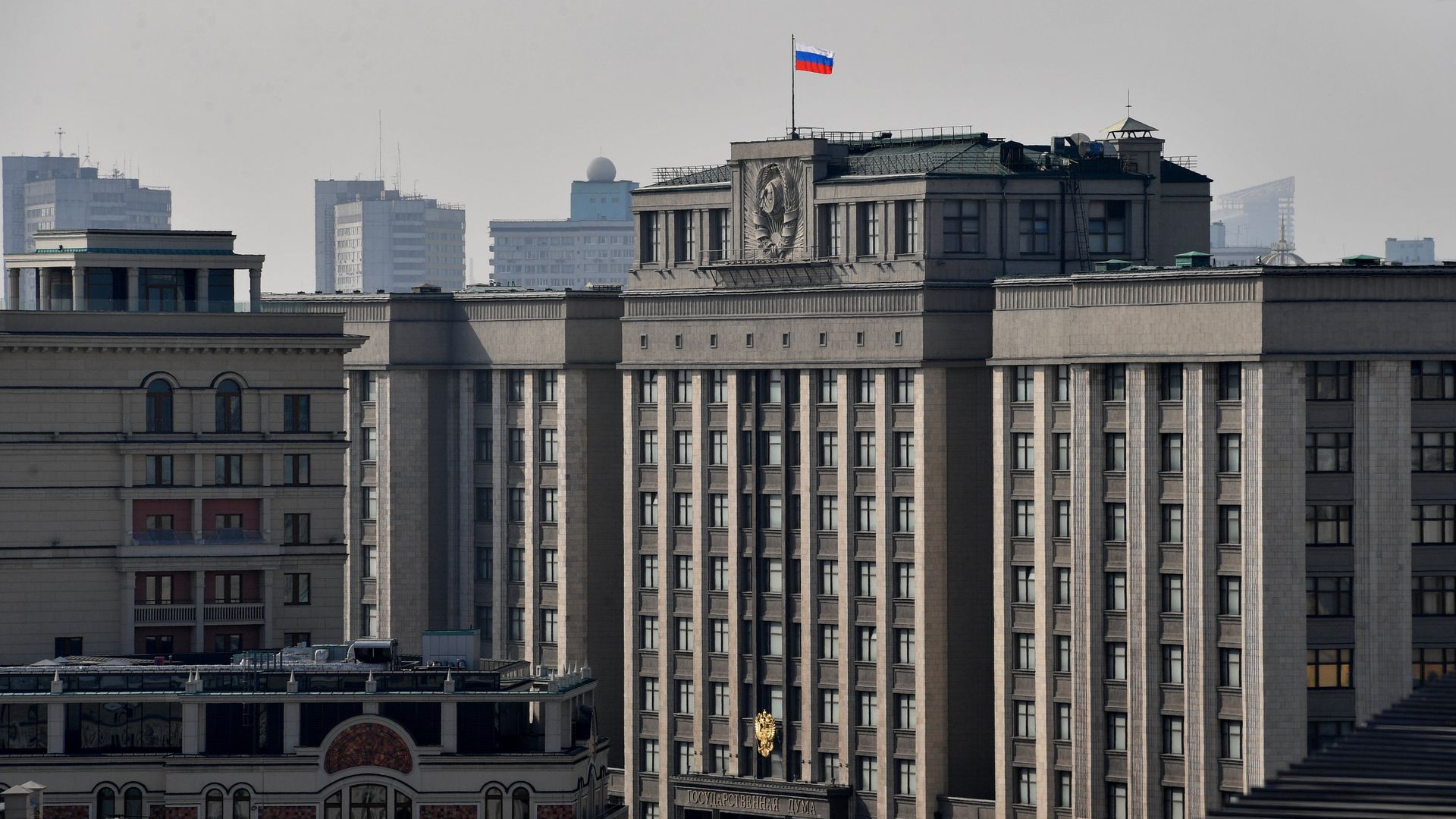 Госдума разрешила удостоверять согласие супругов военнослужащих у командира части