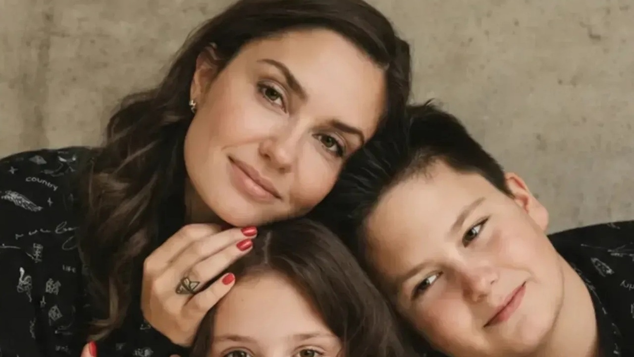 Агата Муцениеце показала редкое фото 13-летнего сына Тимофея
