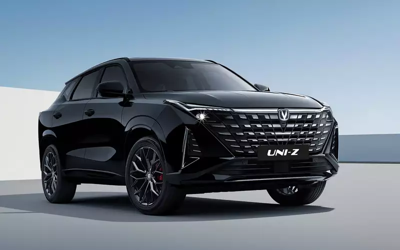 Changan представила для России городской кроссовер UNI-Z