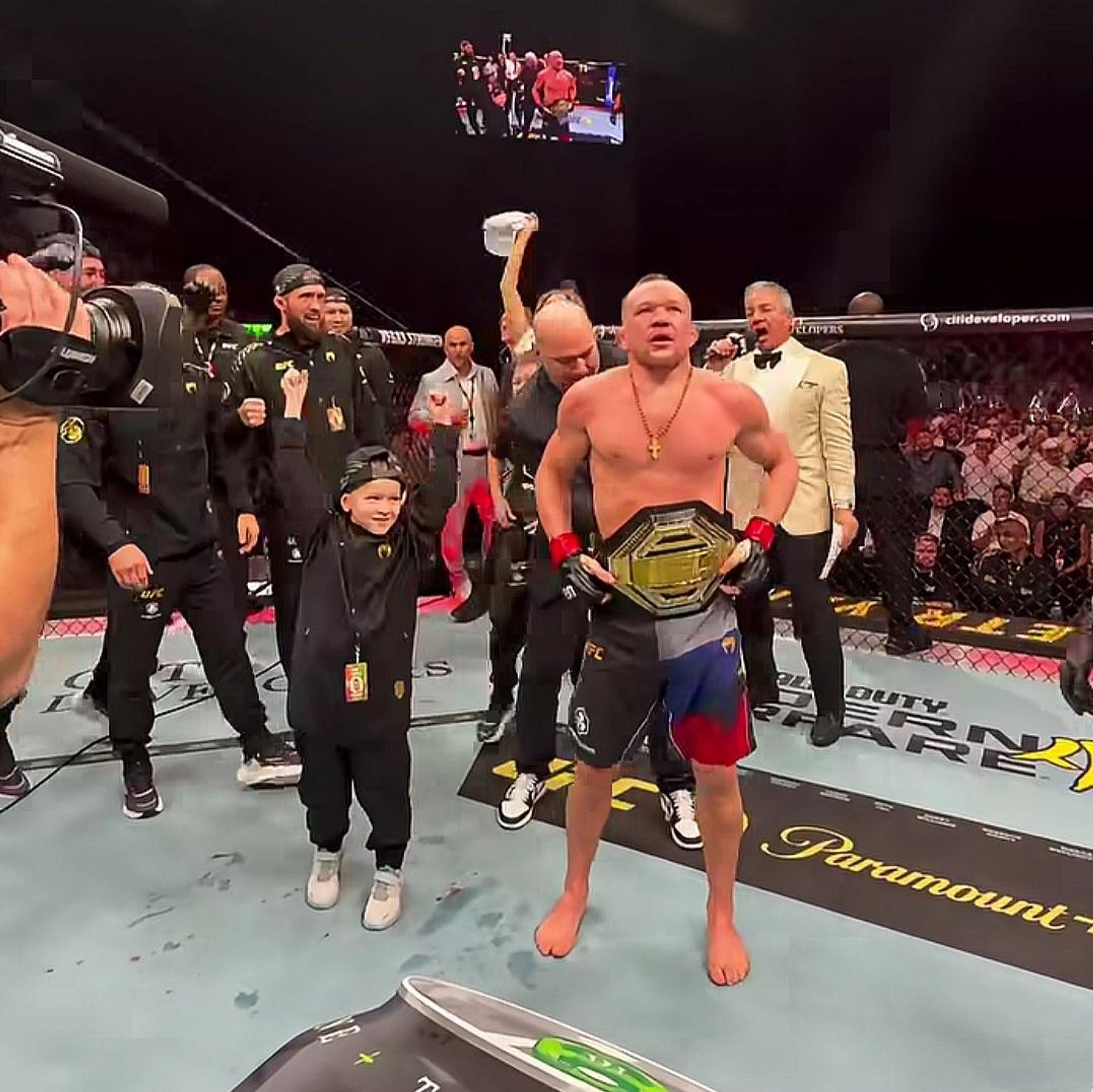 Пётр Ян и Мераб Двалишвили получили бонус за лучший бой UFC 333