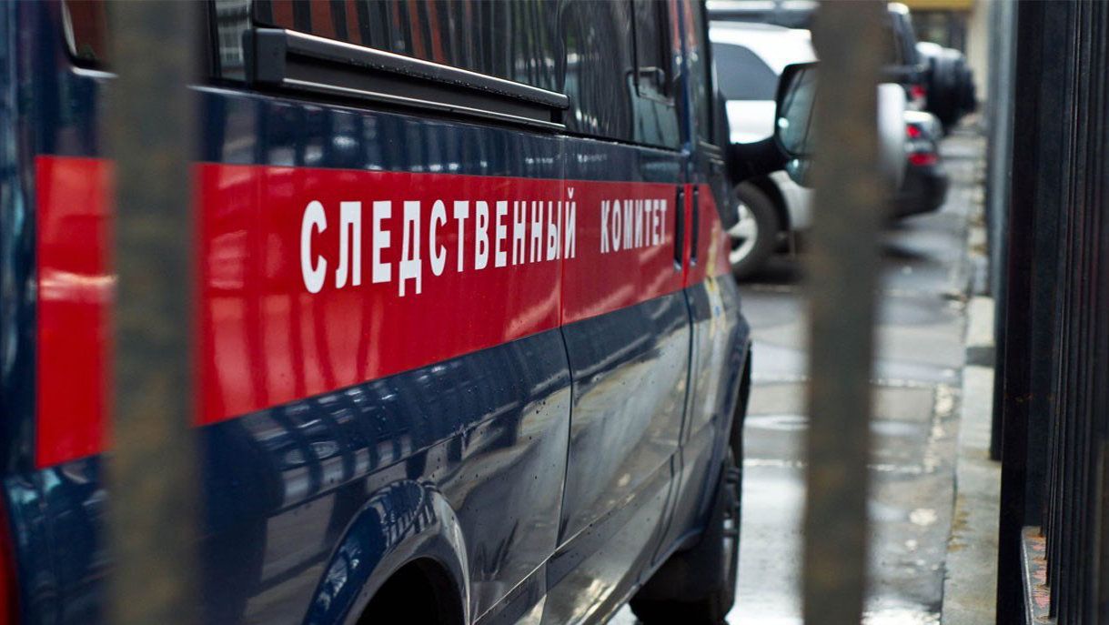 В Хасавюрте 15-летняя школьница спасла пятилетнего ребёнка из горящего автомобиля