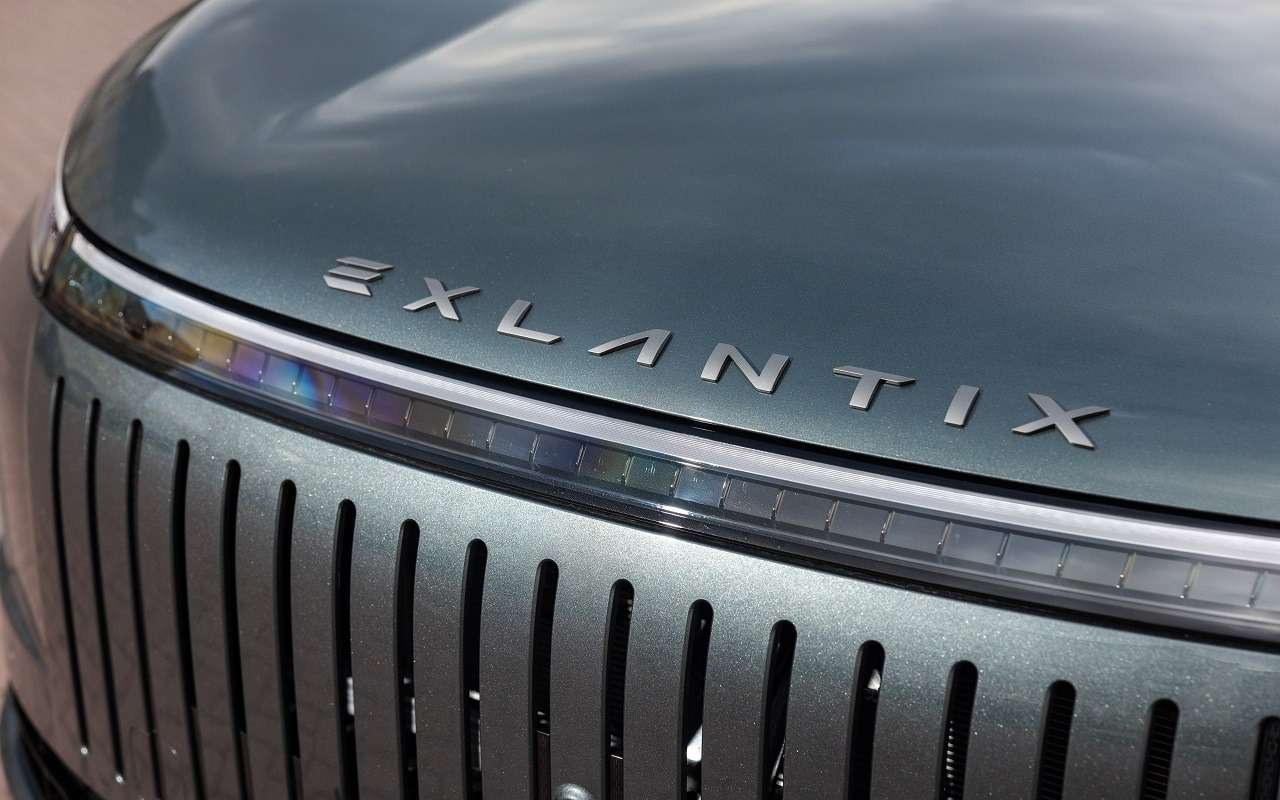 Exlantix готовит три новых гибридных кроссовера