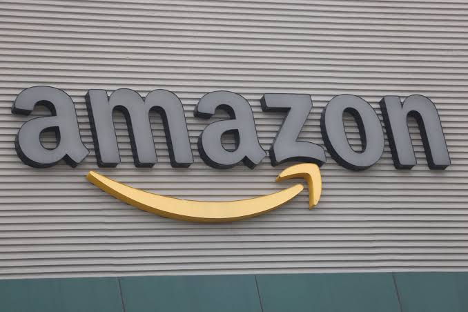 Amazon создаст в Великобритании 30 000 рабочих мест для молодежи к 2030 году