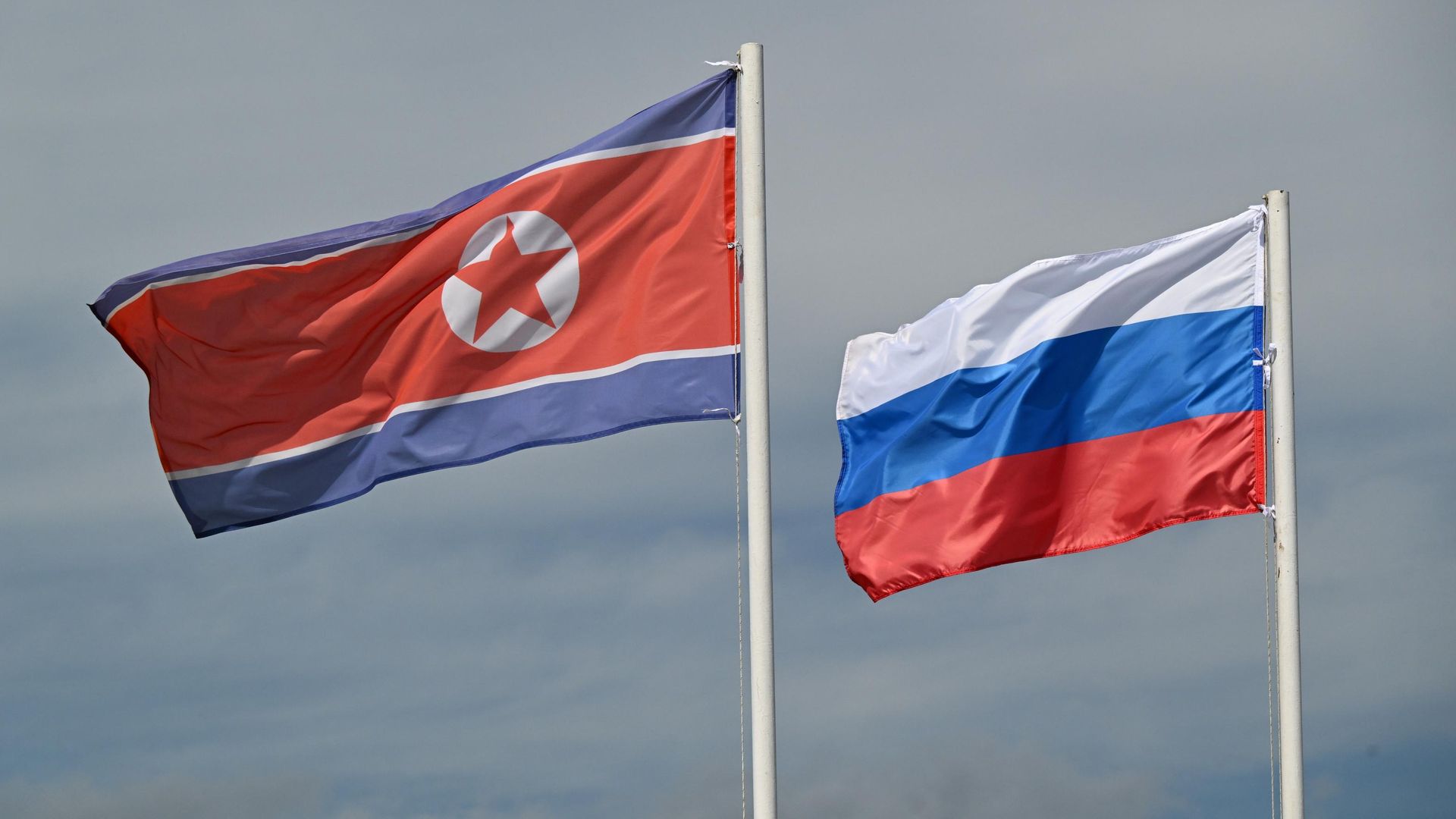 КНДР заявила об испытательном запуске стратегических крылатых ракет с подлодки