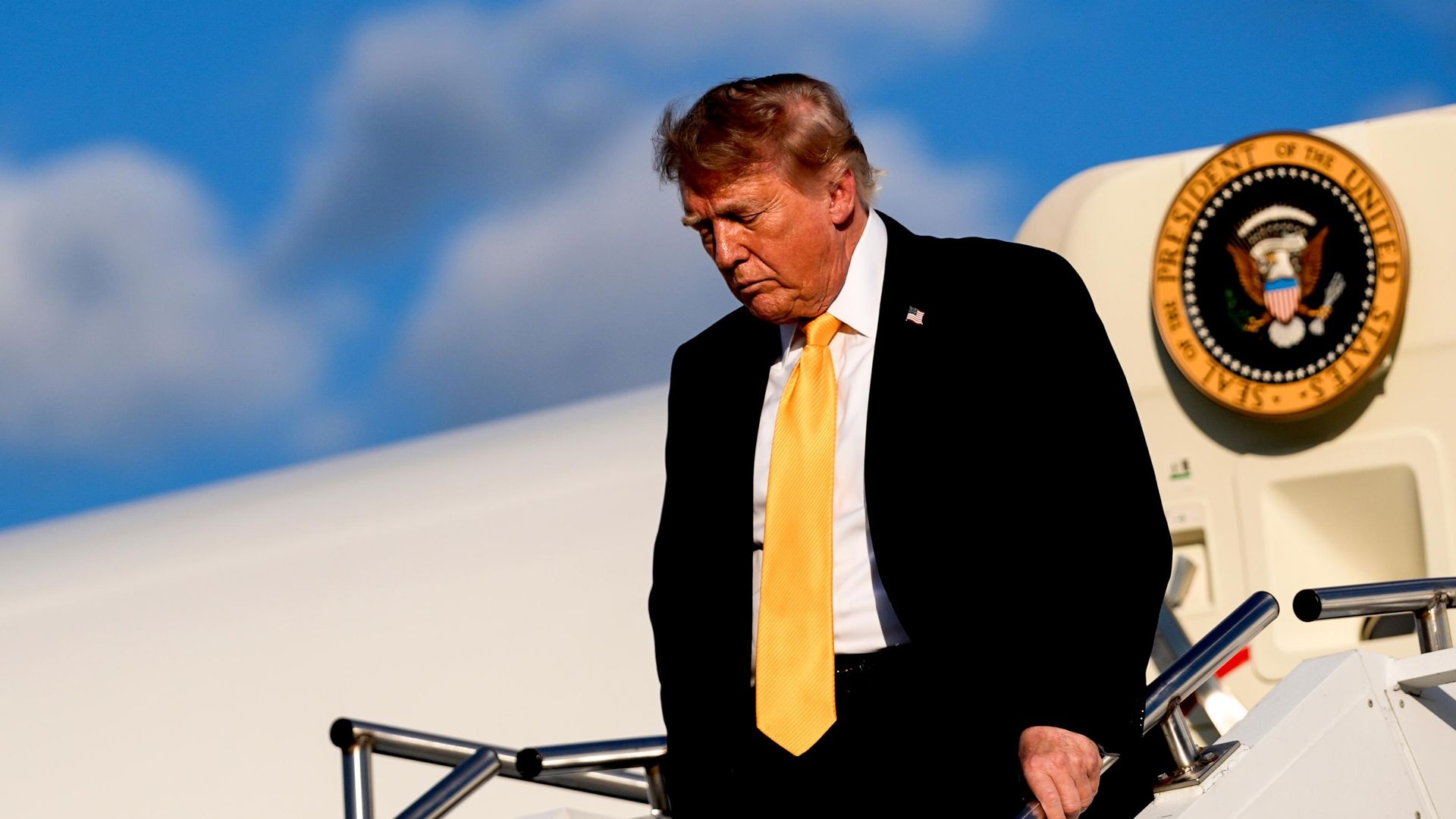 Администрация Трампа обжаловала решение о доступе CNN, MS NOW и Politico в Белый дом