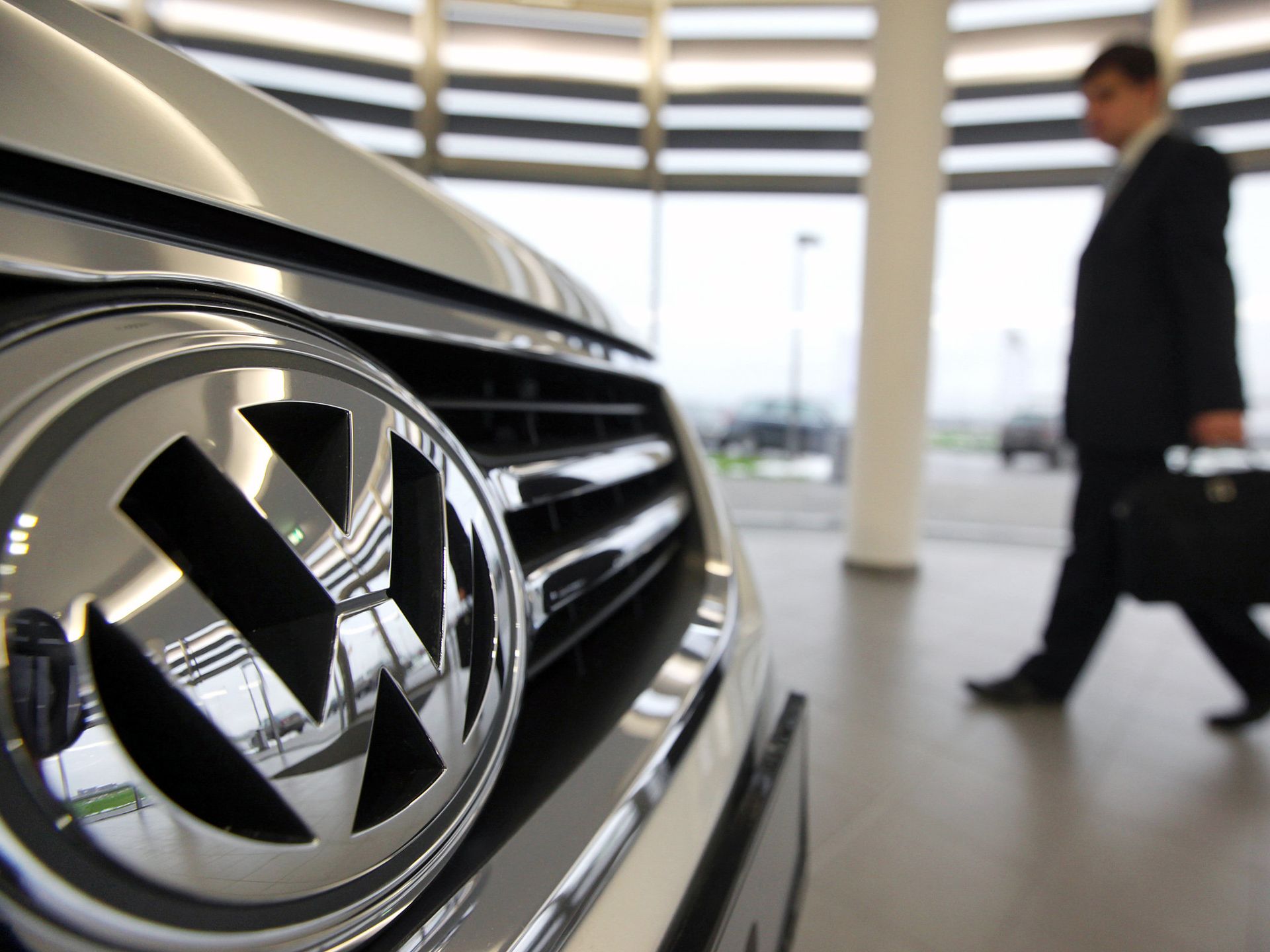 Volkswagen отзывает почти 73 тысячи электромобилей из-за дефекта аккумуляторов