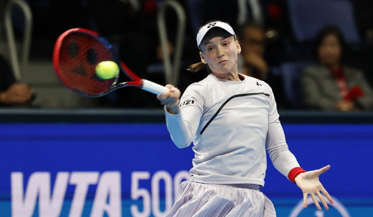Елена Рыбакина впервые завершит сезон первой ракеткой мира