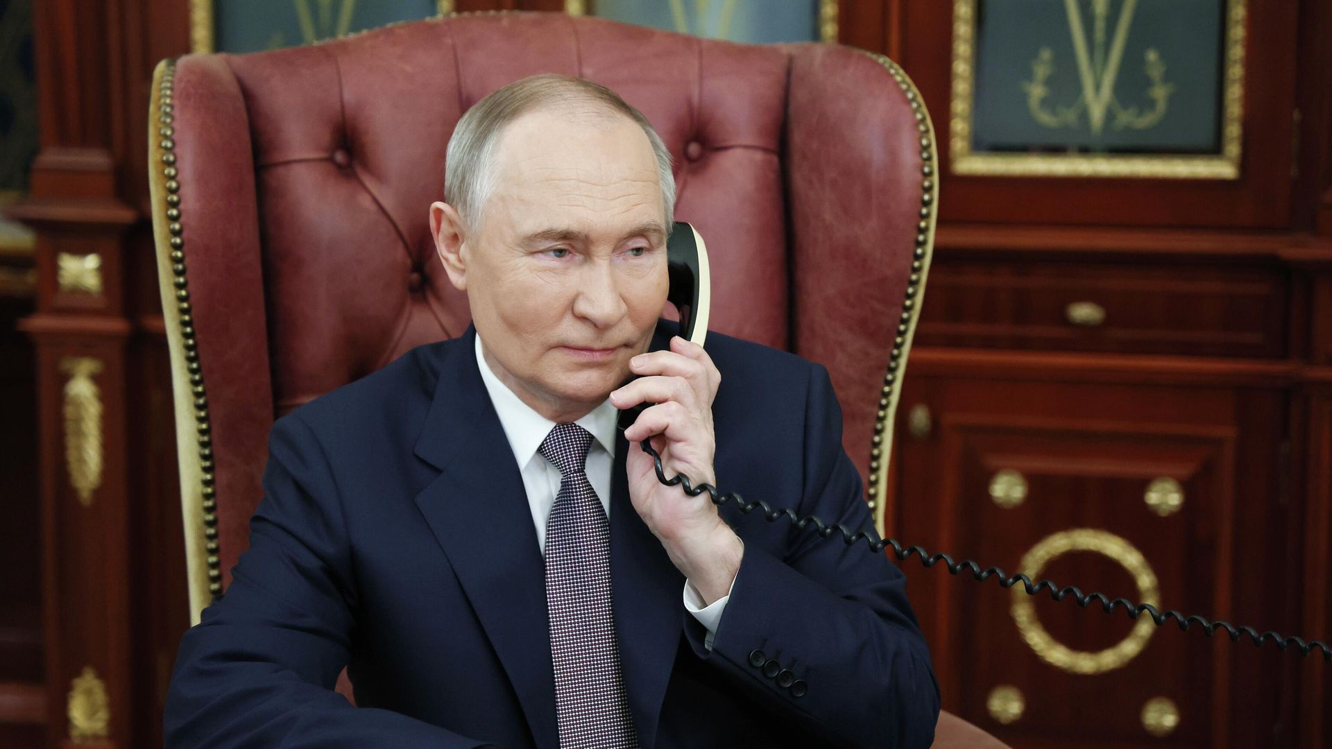 Путин провёл телефонный разговор со Стуббом и Стере