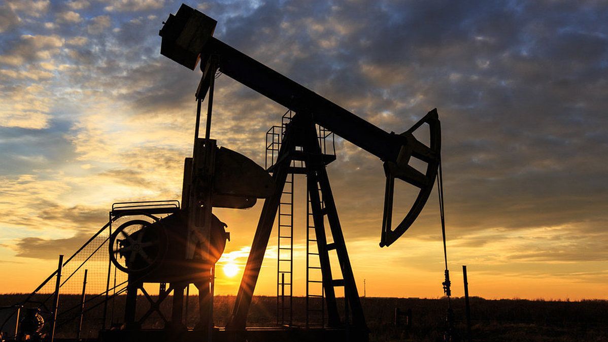 МЭА понизило прогноз мировой добычи нефти на 2026 и 2027 годы