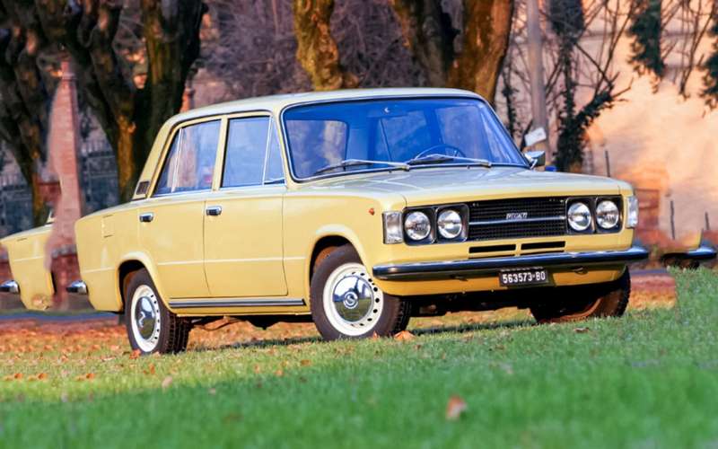 ВАЗ-2103: как советский «люкс» стал автомобильной легендой