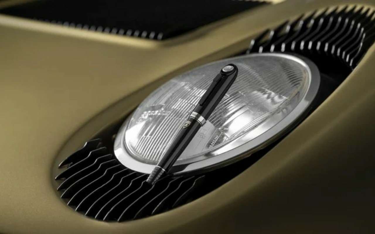 Montegrappa выпустила ручки в честь Lamborghini Miura