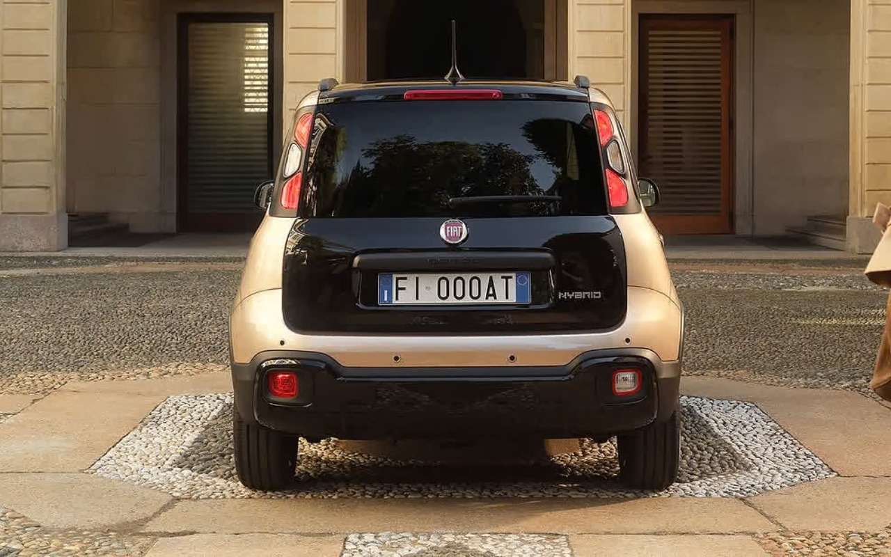 Fiat представил Pandina Tributo Autobianchi в честь 30-летия Y10