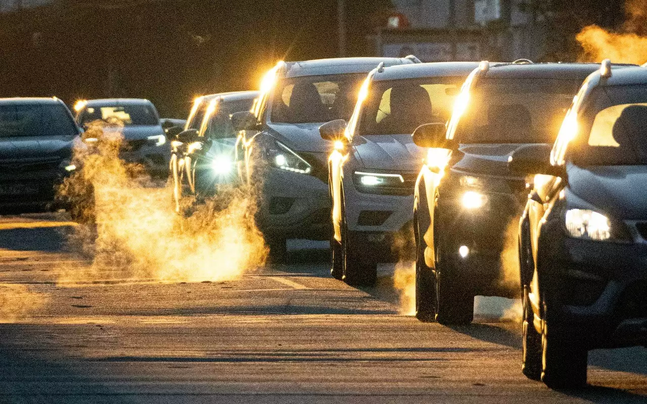 Автоэксперт объяснил риски переходного периода при смене шин