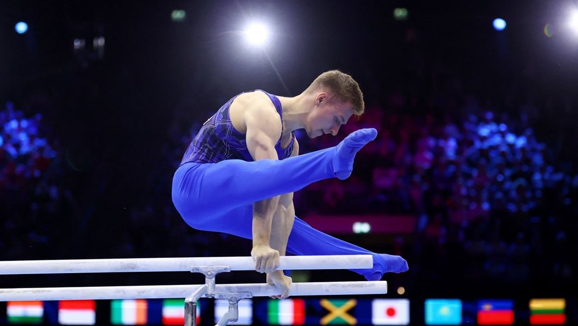 Даниел Маринов завоевал бронзу чемпионата мира на параллельных брусьях