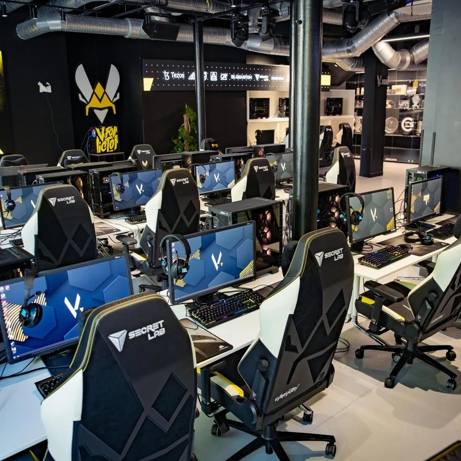 Team Vitality временно закрыла парижское пространство V.Hive после разгрома