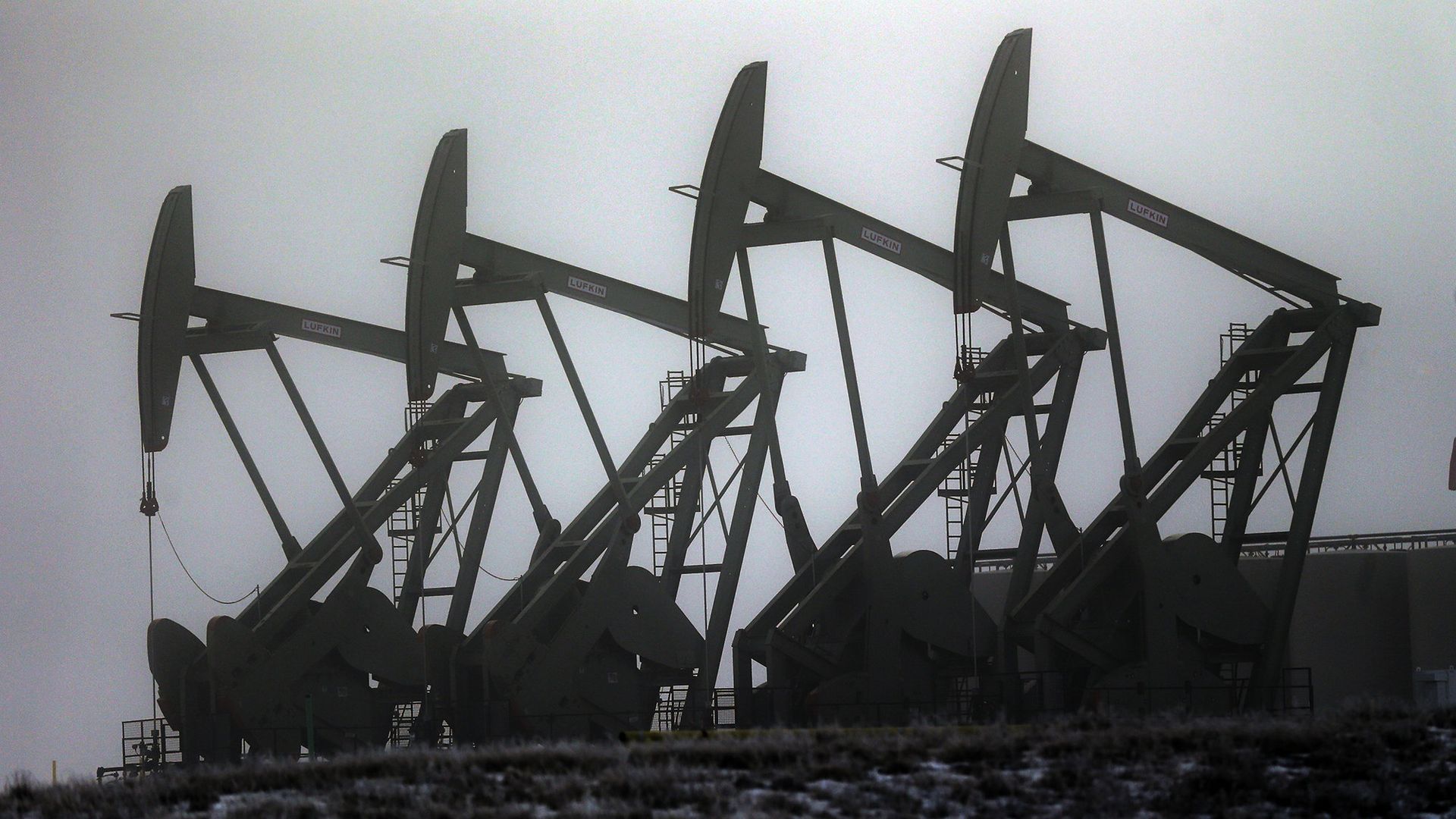 Цена нефти Brent опустилась ниже 110 долларов за баррель