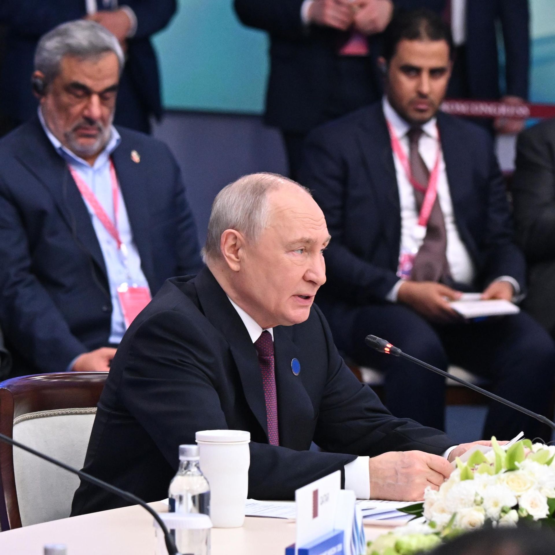 Пезешкиан и Путин обсудили сотрудничество Ирана и России в нефтегазовой сфере