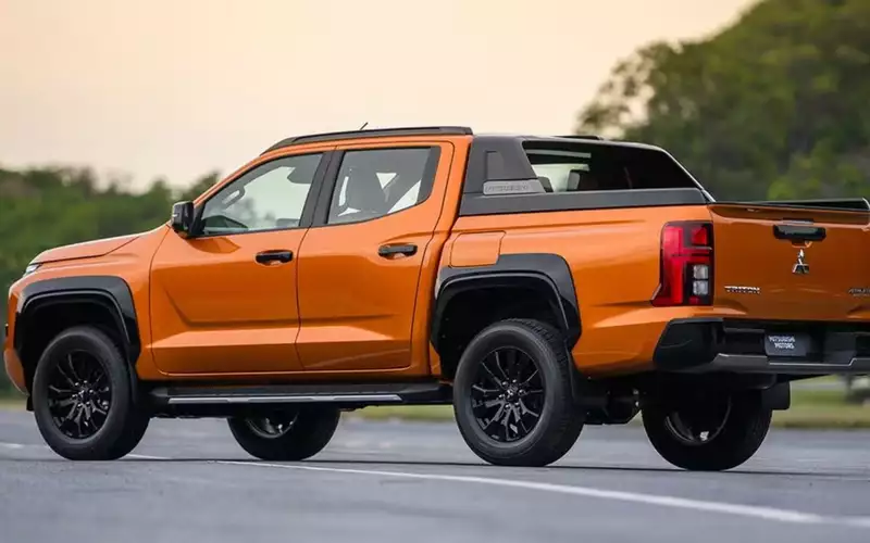 Honda создаст рамный пикап на базе Mitsubishi Triton