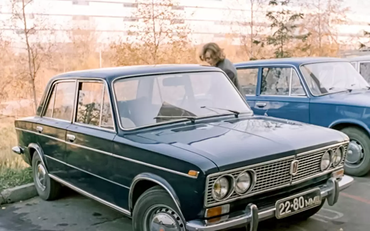 ВАЗ-2103 в советском кино: автомобиль статуса и престижа