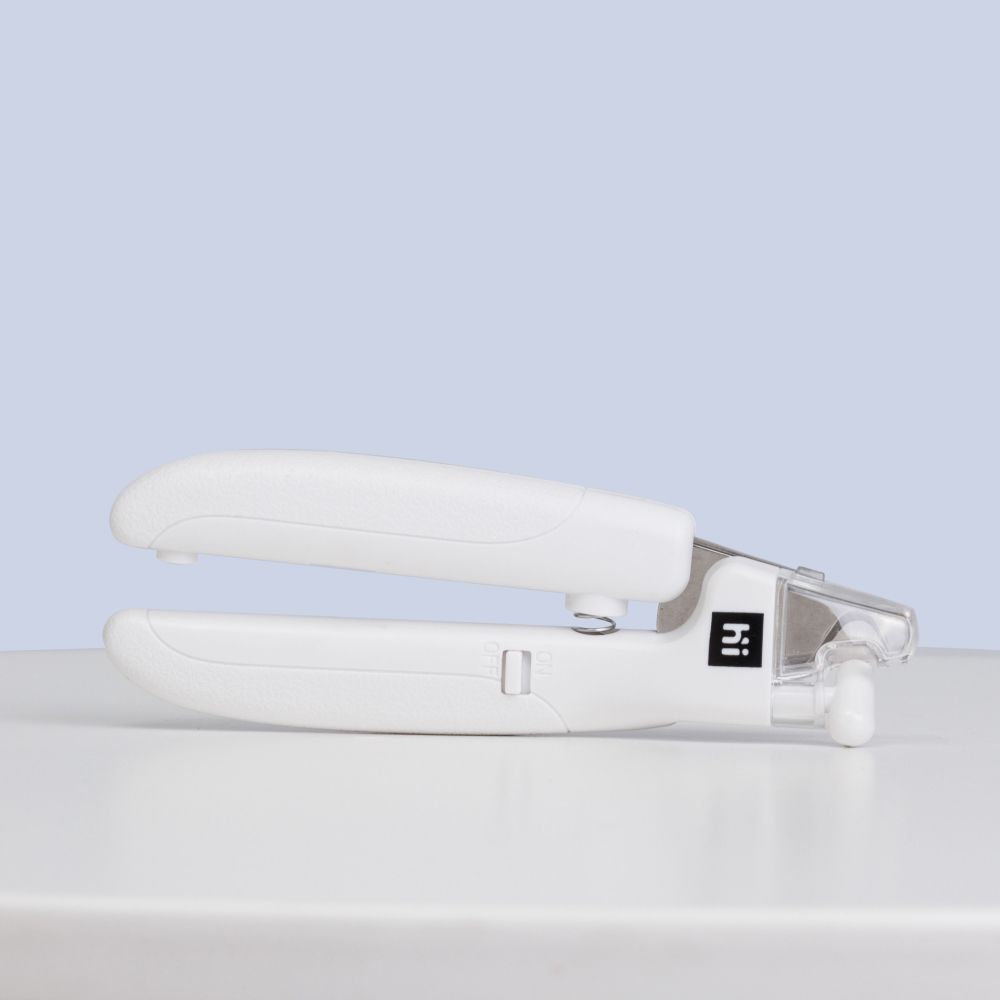 Когтерез с Led-фонариком для кошек и собак, белый