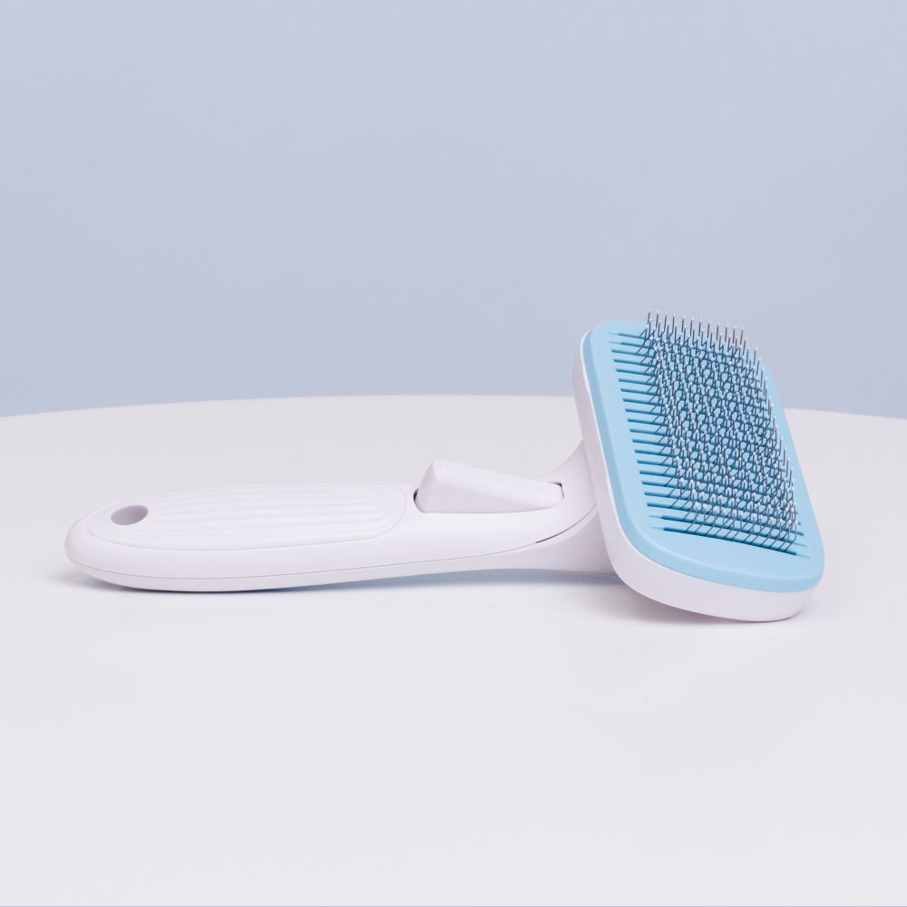 Пуходерка с автоматической уборкой шерсти и капелькой для кошек и собак, 19,5х10,7х5,8 см, голубая