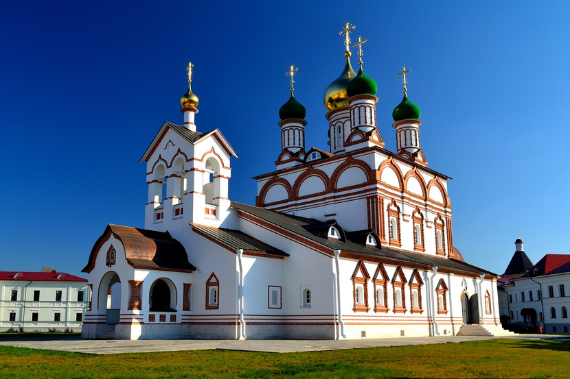 ТРОИЦЕ-СЕРГИЕВ ВАРНИЦКИЙ МОНАСТЫРЬ ростов великий