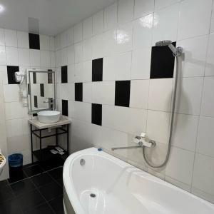 Hotel Buyan-Badyrgy