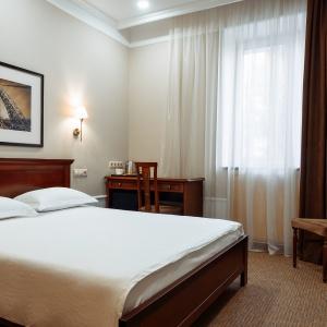 Astor Hotel