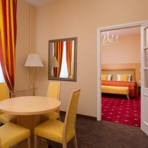 Hotel Oktiabrskaya