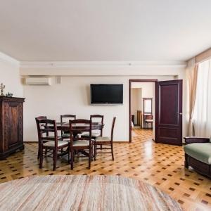 Hotel Universitetskaya