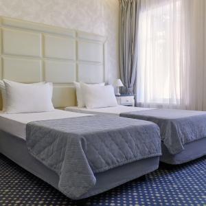 Hotel Blues