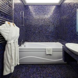 Hotel Blues