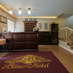 Hotel Blues