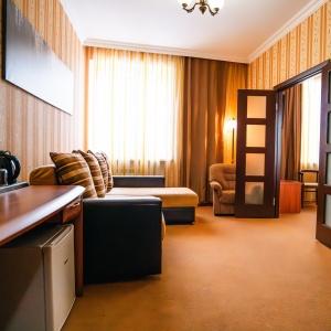 Hotel Zvezda