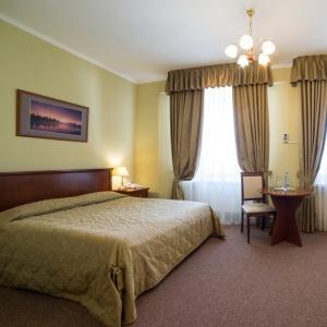 Hotel Crystal