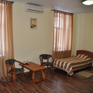 Hotel Tri Zvezdy
