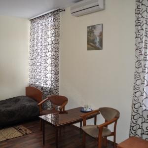 Hotel Tri Zvezdy
