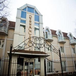 Hotel Renaissance