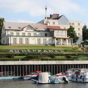 Hotel 40th Meridian Yacht-Club
