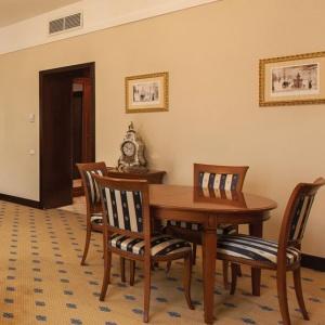 Grand Hotel Tien Shan