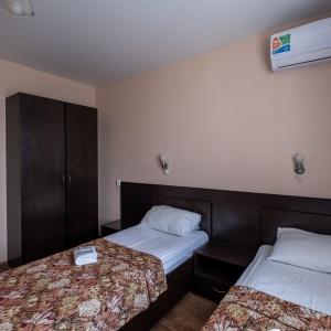Hotel Aviator