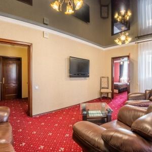 Red Hotel