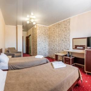 Red Hotel