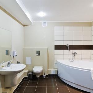 Hotel Davidov on Nazarbaeva 35a